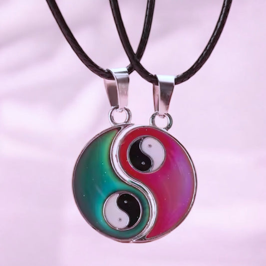 STIMMUNGSKETTE YIN YANG HÄLFTEN FARBWECHSEL